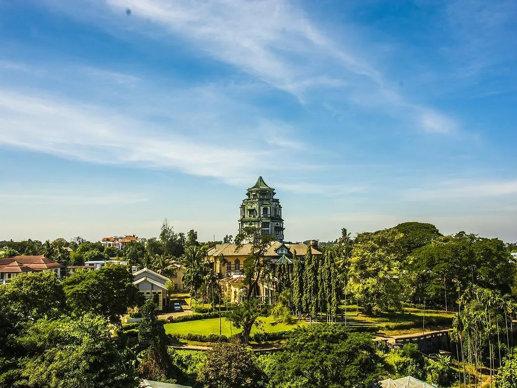 Reno Hotel Yangon