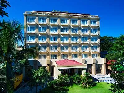 ***  Reno Hotel Yangon Birmanie