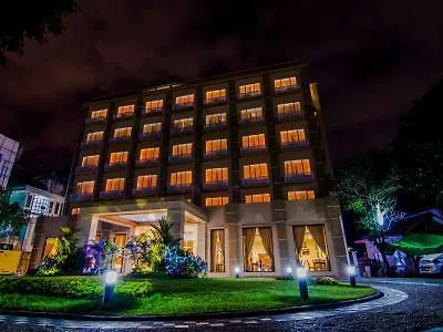 Reno Hotel Yangon