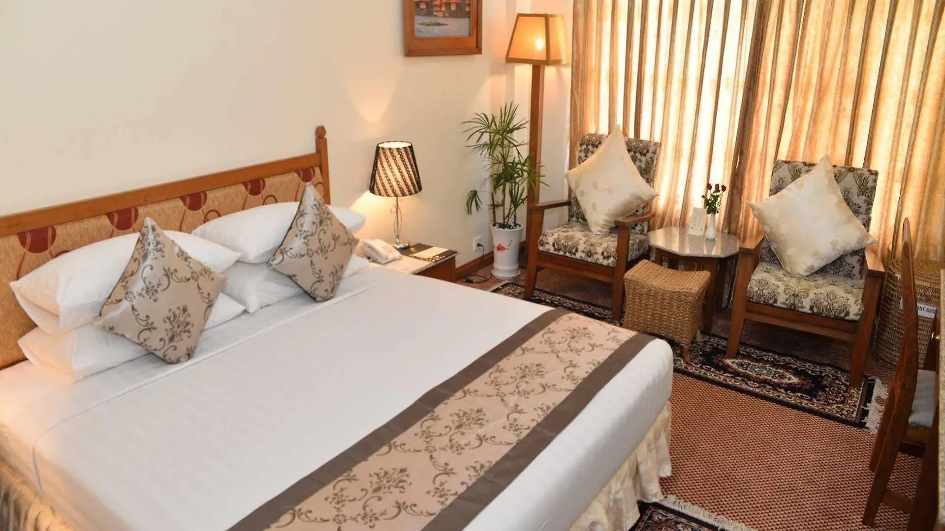 Reno Hotel Yangon