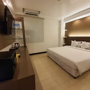 Hotel Clover City Center Plus, Yangon